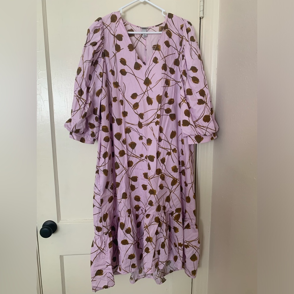 Lilac vneck puff sleeve dress